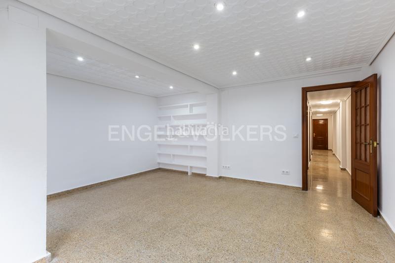 Foto 6807ae10-c4c6-481f-a395-e21abda2e6c5. Alquiler apartamento acogedor piso en alquiler en excelente ubicación en Burjassot