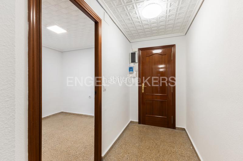 Foto b48a7a2d-fc09-48f3-85b2-15bd2a0a287d. Alquiler apartamento acogedor piso en alquiler en excelente ubicación en Burjassot