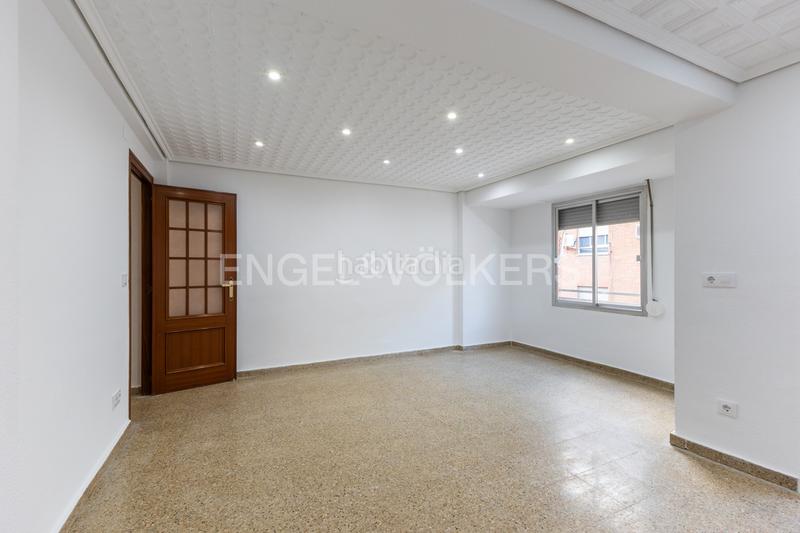 Foto f4f76c44-8ce5-418b-b5e5-4a73ab70dc6a. Alquiler apartamento acogedor piso en alquiler en excelente ubicación en Burjassot