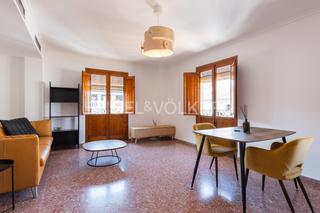 Attique à Sant Francesc. Luminoso duplex rodeado de balcones en finca clasica en la xerea