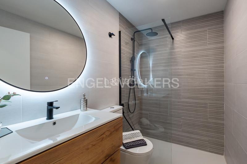 Foto 32d95219-f8a6-4a1e-96b0-ca9293d0f82a. Piccolo appartamento con riscaldamento in El Cabanyal-El Canyamelar Valencia