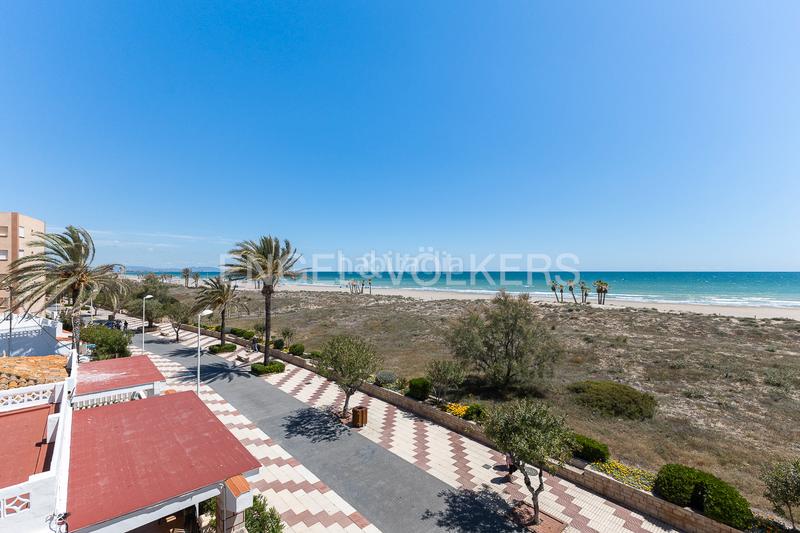 Foto b8eaf6a6-ffa7-49a1-b860-1ceffadb23c3. Lloguer apartament amb calefacció aparcament a Canet d´en Berenguer