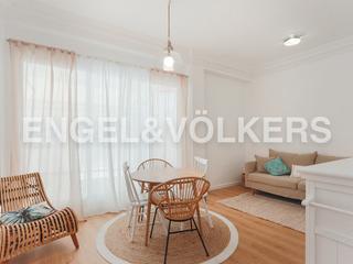 Alquiler Apartamento  Pedro aleixandre. Moderno y encantador piso en monteolivete con terraza