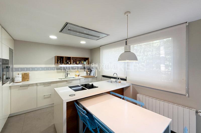 Foto 0c2c9777-4d82-417b-885d-241975b33eac. Miete haus mit heizung parking pool in Godella