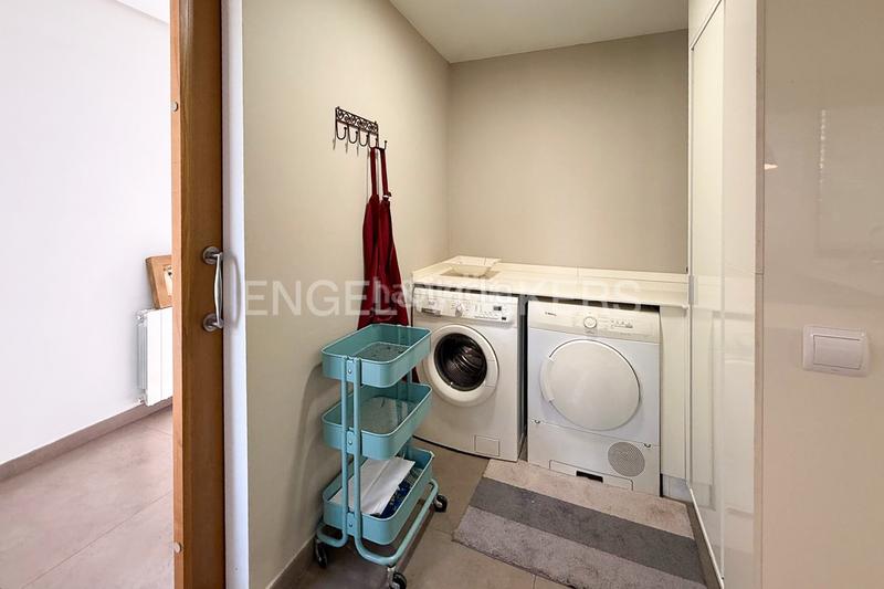 Foto 61a5e577-18c7-4a7d-8515-e9f1e837388e. Miete haus mit heizung parking pool in Godella