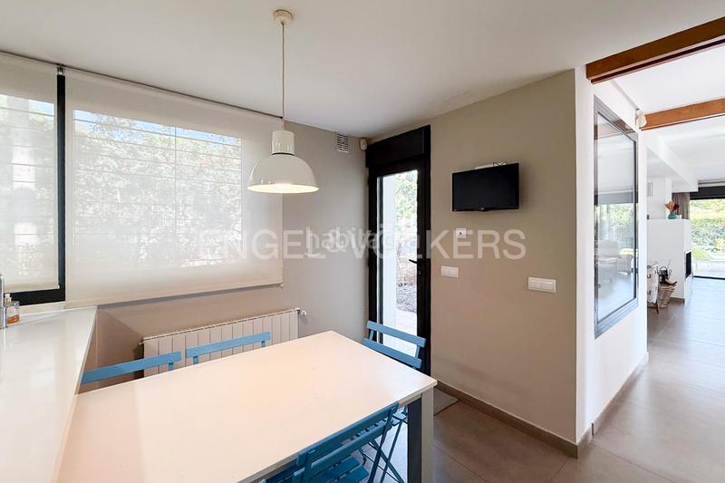 Foto c00d5567-c575-4884-801e-36df73feee0f. Miete haus mit heizung parking pool in Godella