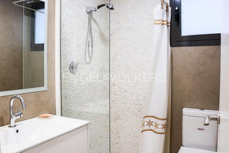 Foto edb52395-e2be-49c6-bdeb-ea5f77ab8664. Miete haus mit heizung parking pool in Godella