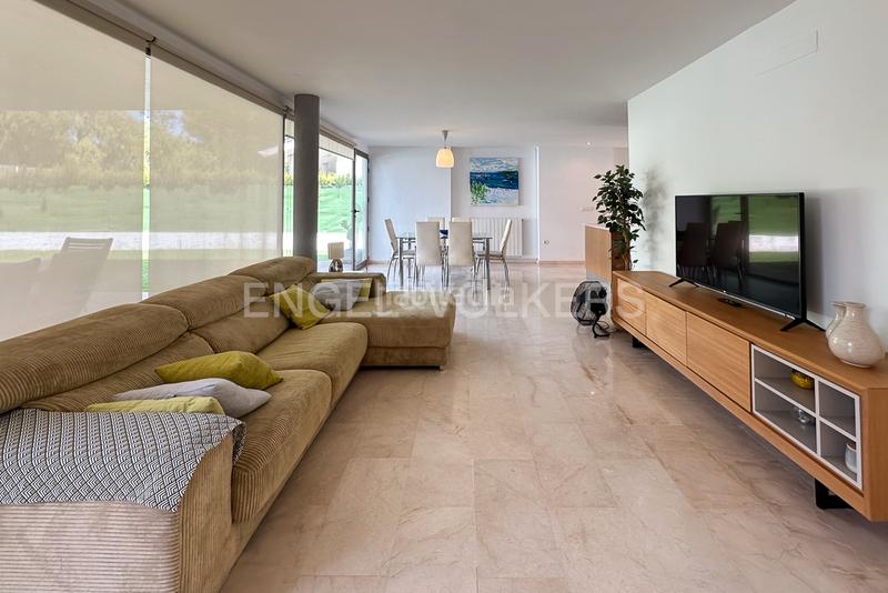 Foto 6ba62869-0368-4045-97e7-8b6a068e461f. Alquiler casa excepcional residencia de lujo con piscina privada en Sagunt