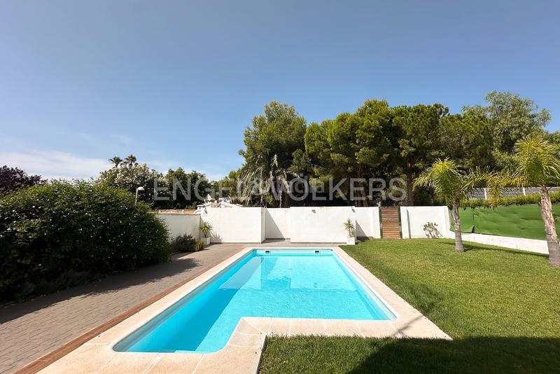 Foto aad6f343-5804-42f6-87ba-377bfcd58d3e. Alquiler casa excepcional residencia de lujo con piscina privada en Sagunt