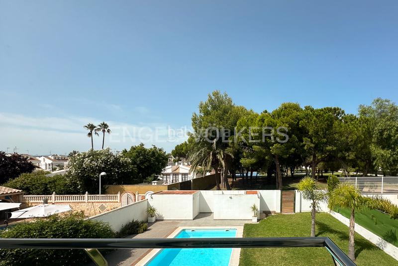 Foto c3b43fa4-ed3d-46e6-9152-1b76ce9f78aa. Alquiler casa excepcional residencia de lujo con piscina privada en Sagunt