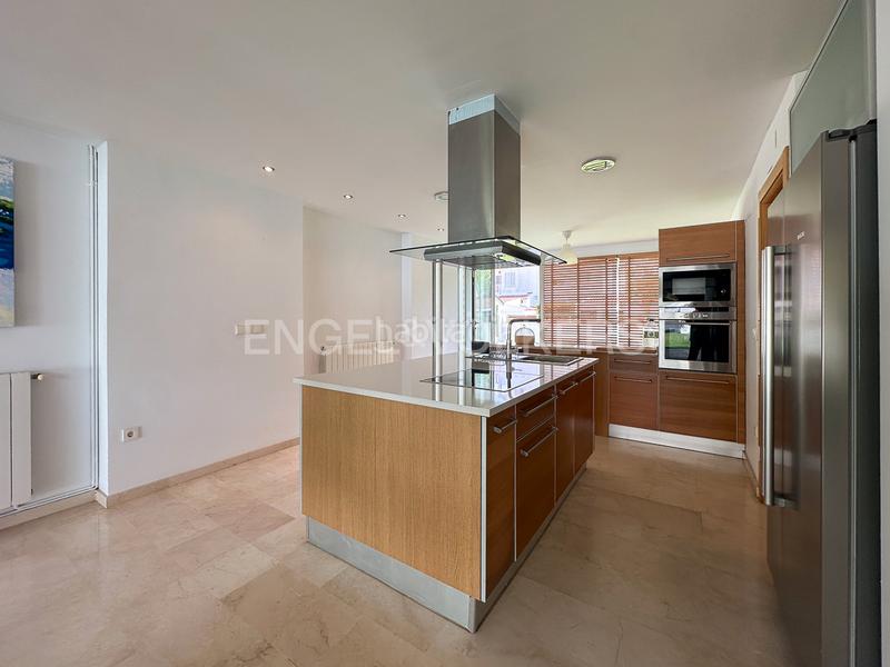 Foto eb12d54b-1829-4494-8fb4-a3625e02d023. Alquiler casa excepcional residencia de lujo con piscina privada en Sagunt