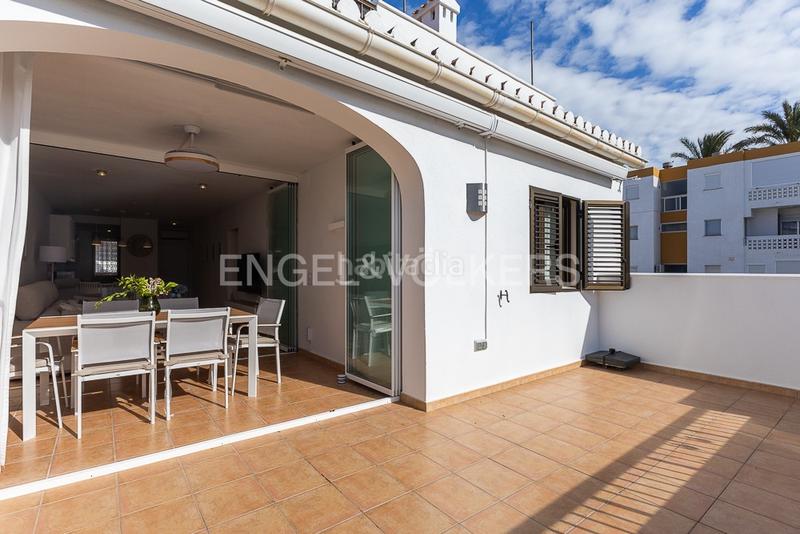 Foto 01ff93d8-10e1-44d1-978c-ef78ecc5bd51. Miete appartement mit heizung pool in Les Bovetes - La Felicidad Dénia