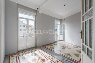Lloguer Apartament a Gran Via. Elegante piso sin amueblar en gran vía