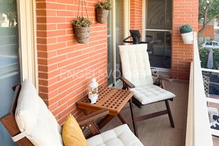Alquiler Apartamento en Zona Avenida Alta - Auditorio. Moderno piso con piscina y parking en torrente