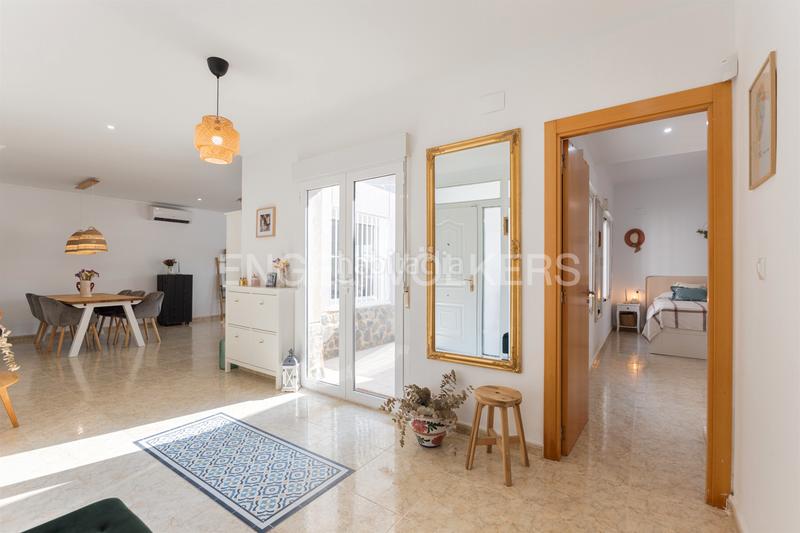 Foto 6c96884e-2918-424a-b27e-69366c34886e. Casa moderno unifamiliar con piscina en Olocau