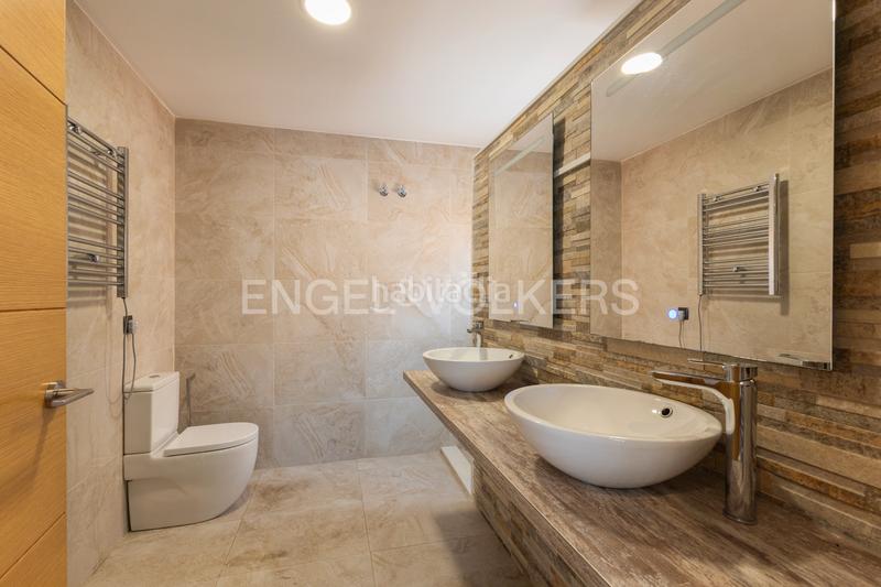 Foto a7667bbe-f2cd-4397-9803-54e9fe14caa8. Casa moderno y luminoso unifamiliar en san antonio de benageber en San Antonio de Benagéber