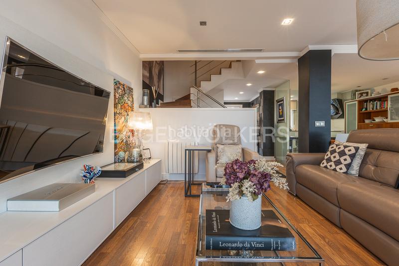 Foto 18331948-45da-4a90-83f8-7885b415909d. Haus mit heizung parking in Urbanizaciones Gandia