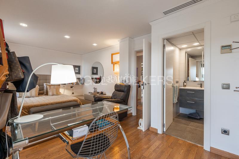 Foto 3754c8a3-c00e-4e3f-b19b-bd095f7899df. Haus mit heizung parking in Urbanizaciones Gandia