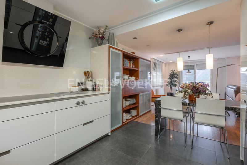 Foto 79664062-725b-4897-b0a3-cd94d2e7a0fc. Haus mit heizung parking in Urbanizaciones Gandia