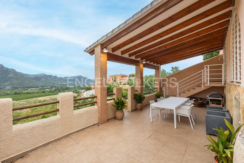 Foto 83caea2b-ed25-47cc-aad7-e94fd28b19b4. Haus mit heizung parking in Urbanizaciones Gandia