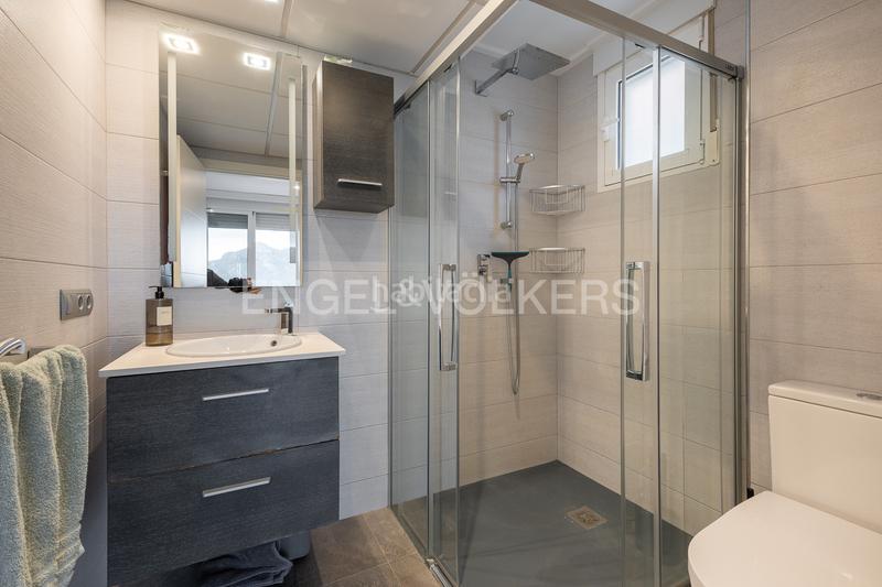 Foto 9b7b3d18-27b8-40b4-95fa-35b0e5cc43bb. Haus mit heizung parking in Urbanizaciones Gandia