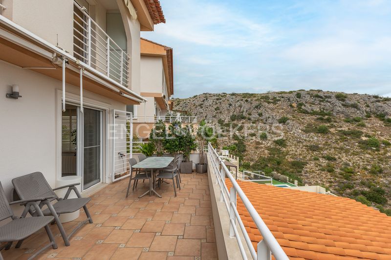 Foto f0ecd3e3-bd3b-452a-9258-604833f44204. Casa amb calefacció aparcament a Urbanizaciones Gandia