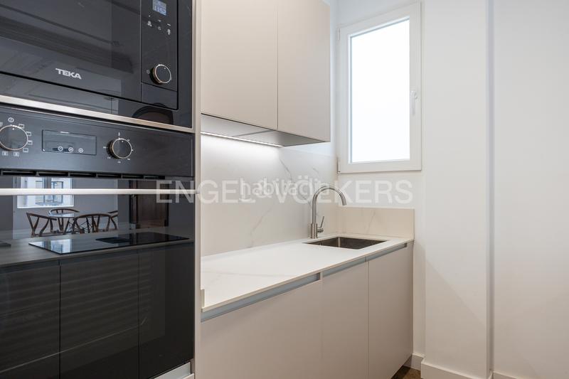 Foto c12b5c19-3c8a-483d-9146-a2b26fc993d6. Apartamento acogedor piso reformado en Arrancapins en Valencia