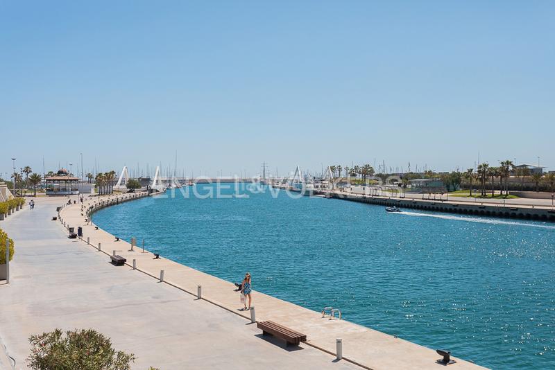 Foto 1423cbf8-db12-4a61-b573-7b1b6774f9b5. Casa amb calefacció a El Cabanyal-El Canyamelar Valencia