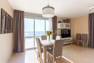Apartament a Cabanes. Apartamento frontal de lujo en primera línea  terraza de 72 m y