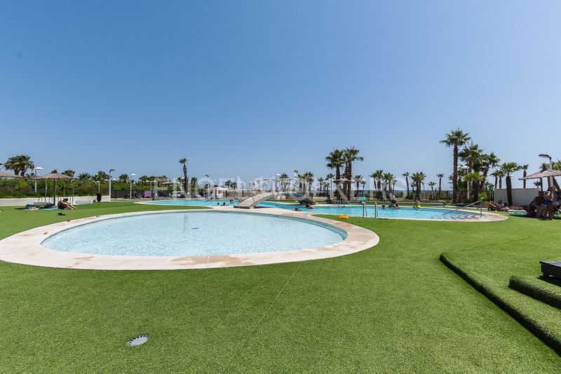 Foto b6e451fb-e353-4395-a3f9-5bc3e9618e3f. Pis amb calefacció aparcament piscina a Cabanes