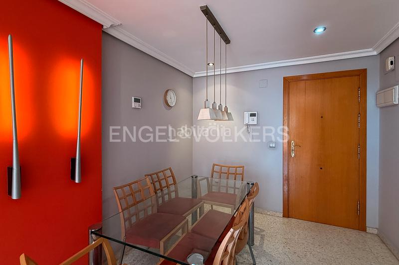 Foto 0cf5bdd4-549b-4d74-8303-0b1120bcc4b1. Alquiler apartamento luminoso piso junto a blasco ibáñez en Valencia