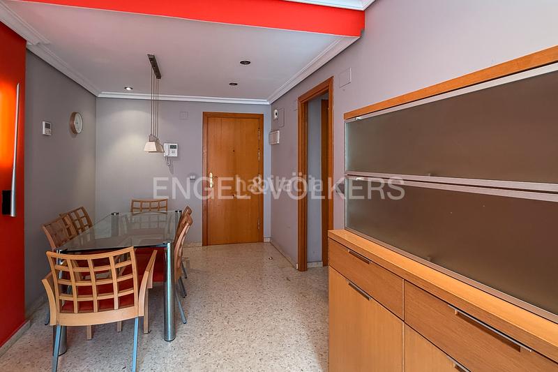 Foto 0e518785-45a4-4786-86b7-e027889204ae. Alquiler apartamento luminoso piso junto a blasco ibáñez en Valencia