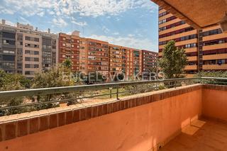 Lloguer Apartament a Beteró. Luminoso piso junto a blasco ibáñez