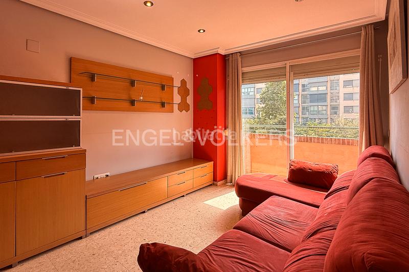 Foto 293ce150-b41c-4365-9050-b8b82163be59. Alquiler apartamento luminoso piso junto a blasco ibáñez en Valencia