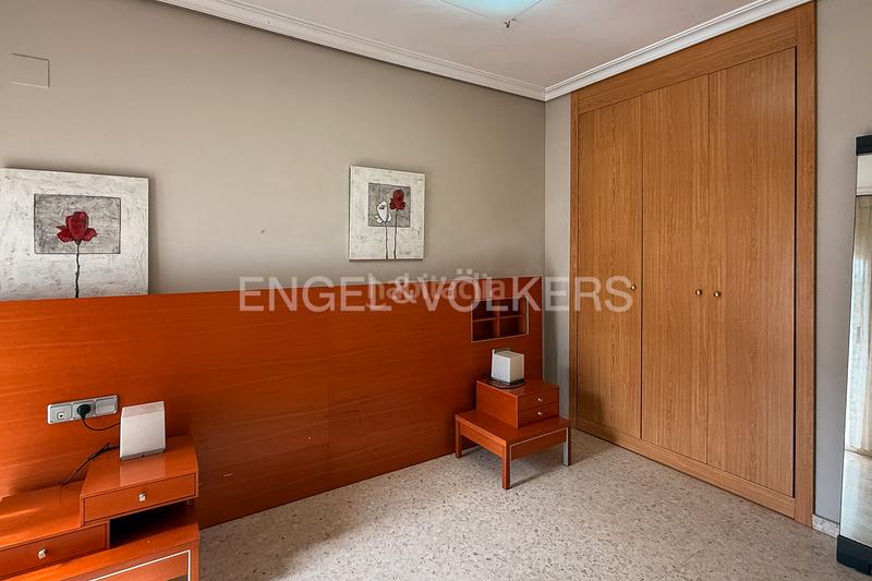 Foto d1e6bef5-4ee2-48b4-9267-74075b27dc67. Alquiler apartamento luminoso piso junto a blasco ibáñez en Valencia