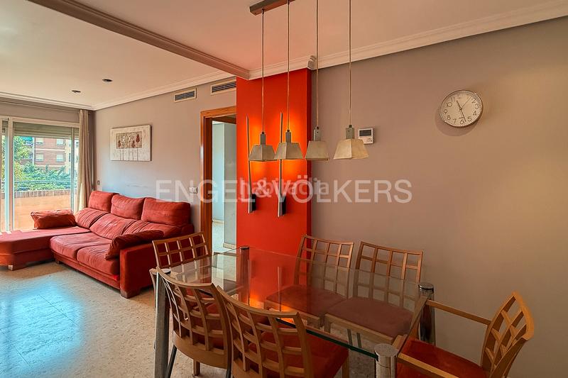 Foto df3526ba-fb0b-416a-a82f-3e3ceb66478d. Alquiler apartamento luminoso piso junto a blasco ibáñez en Valencia