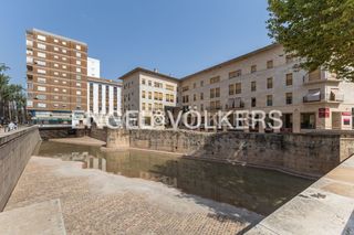 Location Duplex à La Vila. Luminoso y coqueto ático dúplex con terraza en alzira