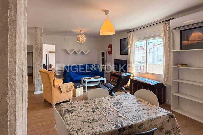 Foto 171edb23-caf0-4e67-b0d8-a1c2d5d1ef5a. Alquiler apartamento estupendo piso para estudiantes en Valencia