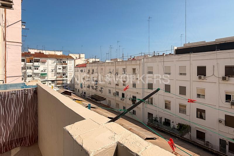 Foto 97ee1585-fef0-415e-b0de-4c3c1515c6c6. Alquiler apartamento estupendo piso para estudiantes en Valencia