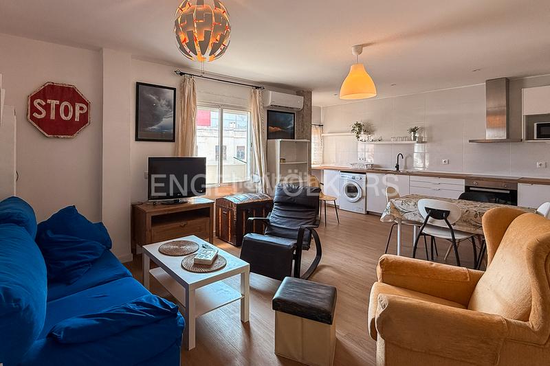 Foto ac399acd-a31c-4d2f-bd4e-8f37df4a972e. Alquiler apartamento estupendo piso para estudiantes en Valencia