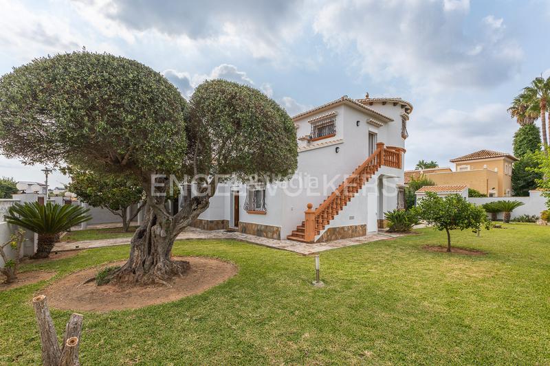 Foto 39b808d8-9842-49b3-bf6a-b4f7124d92e4. Casa una casa espaciosa y acogedora para la familia. en Verger (el)