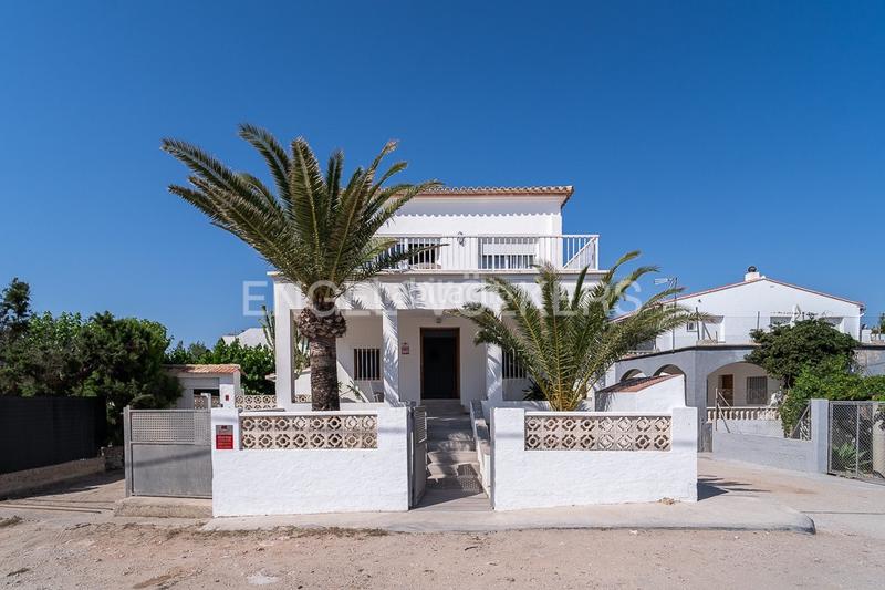 Foto 96cb4711-44a9-4331-884f-8ef56717fa6a. Rent house with heating parking in Oliva nova Oliva