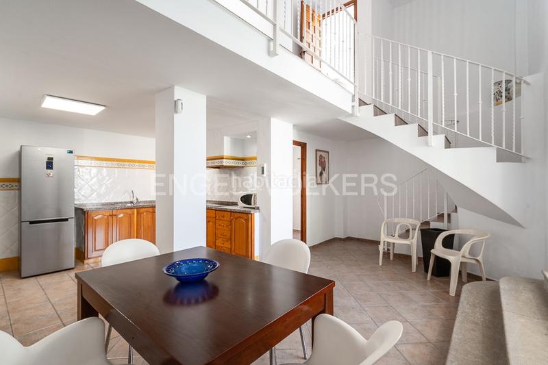 Foto f4dc8dae-8c45-4471-b61e-4ebefbf4c435. Rent house with heating parking in Oliva nova Oliva
