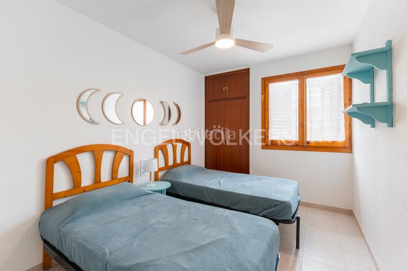 Foto 771956b5-4ae1-4a3f-8c0d-e17ed27c622b. Casa adosada  en venta en playa la concha vive frente al mar! en Oropesa del Mar