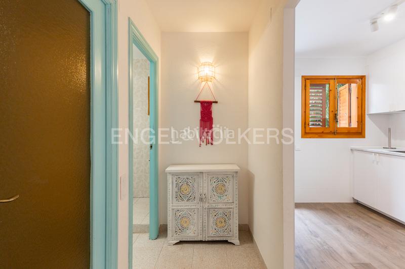 Foto d07cbd7a-74c2-4a9d-9302-5efba04103b3. Casa adosada  en venta en playa la concha vive frente al mar! en Oropesa del Mar