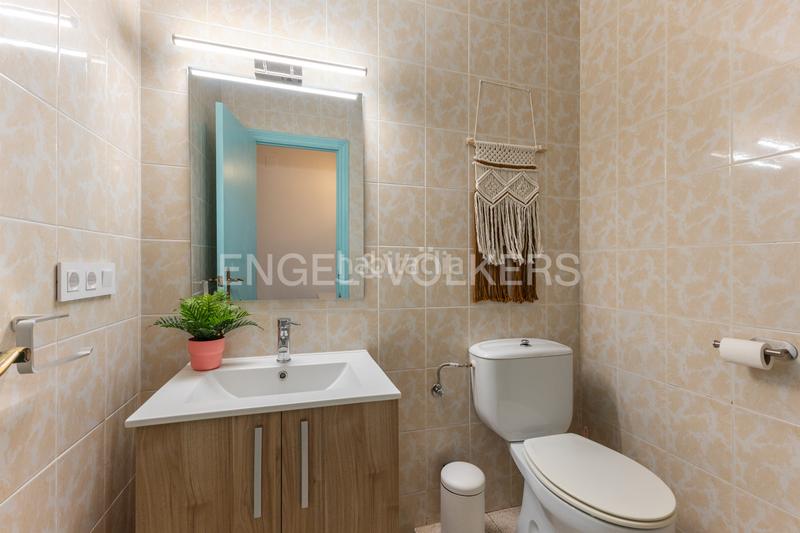 Foto ea9e044e-de78-47a3-b1bc-ea224f9b178d. Casa adosada  en venta en playa la concha vive frente al mar! en Oropesa del Mar