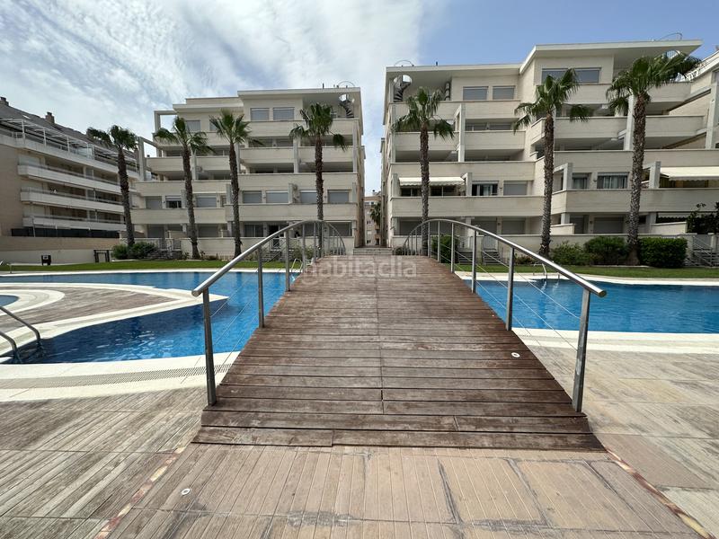 Foto 8162361b-ca5b-414f-b4be-19f9175a407c. Alquiler apartamento  en excelente urbanización en Dénia