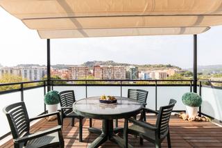 Appartement à Centro-El Castillo. Excelente piso con terrazas en sagunto