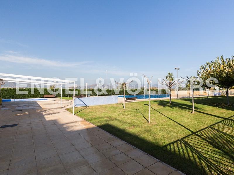 Foto 2e58d5a6-f8a3-4fe3-b00d-9b0da1b8deea. Alquiler apartamento encantador bajo con entrada independiente en urb. proamar para larga estancia en Sagunt