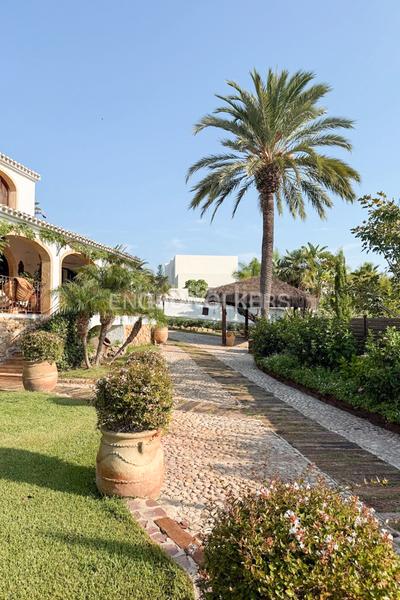 Foto 21b7bd16-8dbb-48fb-a68e-331ba44f5ca8. Alquiler casa encantadora villa en jávea para alquiler anual en Xàbia